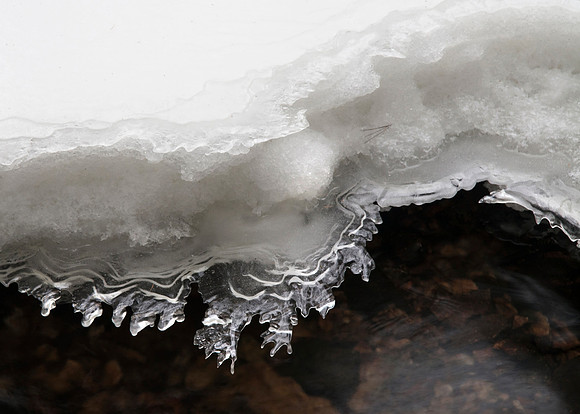 Ice Patterns, Big Creek, Sturgeon Bay, WI (January 29, 2016, 4:19 pm)