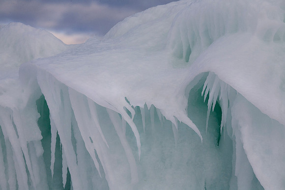 Windswept Icicles, Door County, WI (January 22, 2016, 2:49 pm)