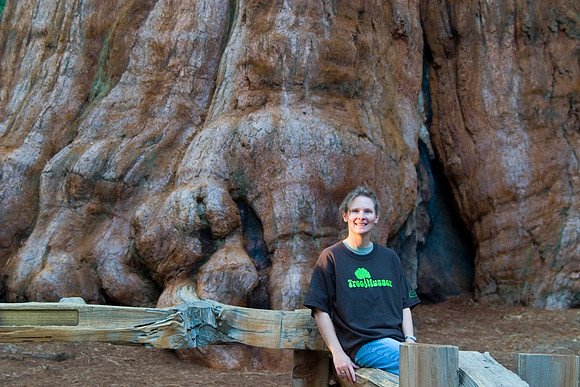 Sheryl and General Sherman at Sequoia National Park, CA (2007)