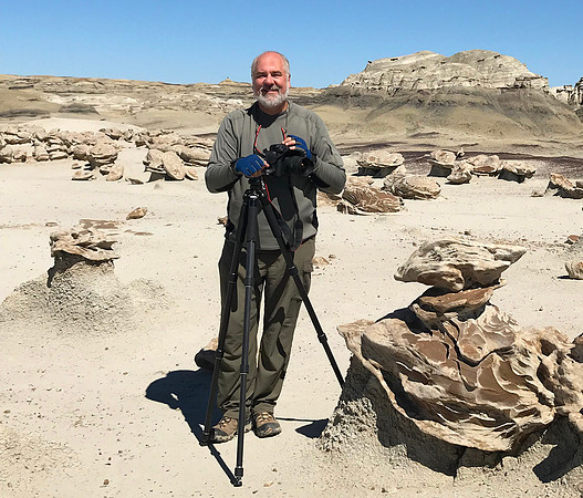 Dan Photographing at Bisti/De-Na-Zin Wilderness, NM (2018)