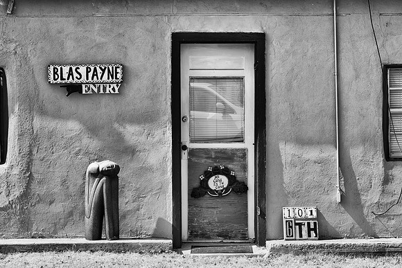 Entry, Marathon, TX