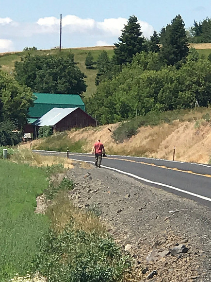 Dan Photographing in the Palouse, WA (2019)