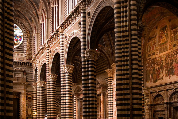 Columns and Art, Duomo S. Maria Assunta, Siena, Italy