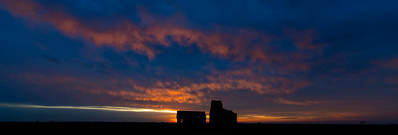 Bottinueau County Sunset, North Dakota