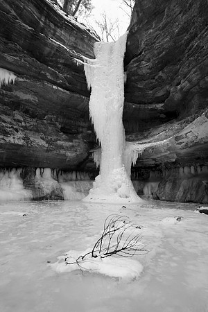 Frozen Waterfall, St. Louis Canyon, Starved Rock S.P., IL
